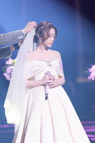 张紫宁《嘉宾》天赐的声音现场舞台高清壁纸美图-小七笔记